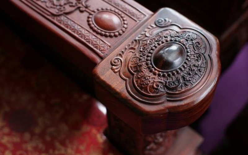 紅木家具廠為您介紹為什么大家都愛(ài)紅木家具？